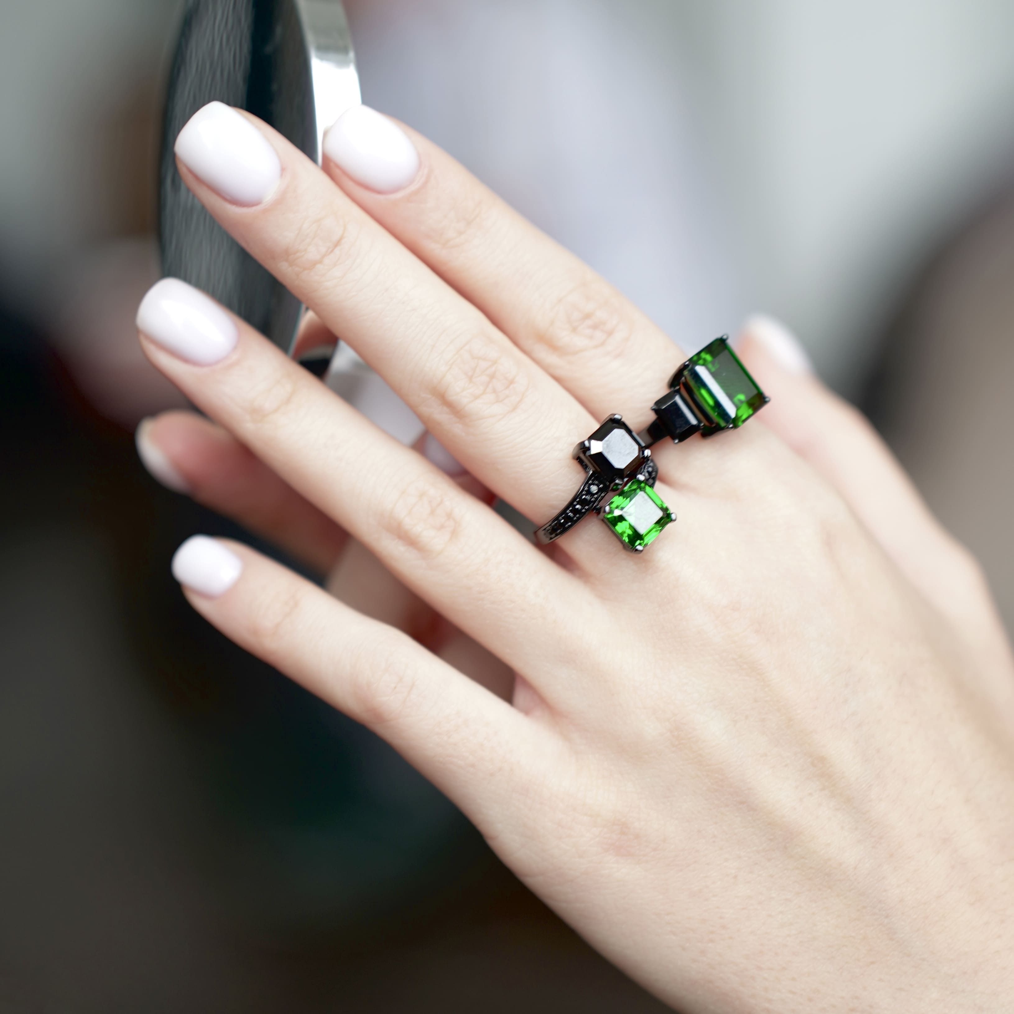 Серебряное кольцо с фианитом огранки "Emerald"