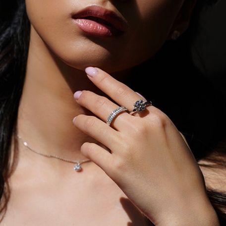 Кольцо из золота 750 с бриллиантами 0.70ct