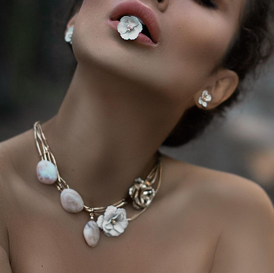 Колье "Snow White & Shiny Gold"