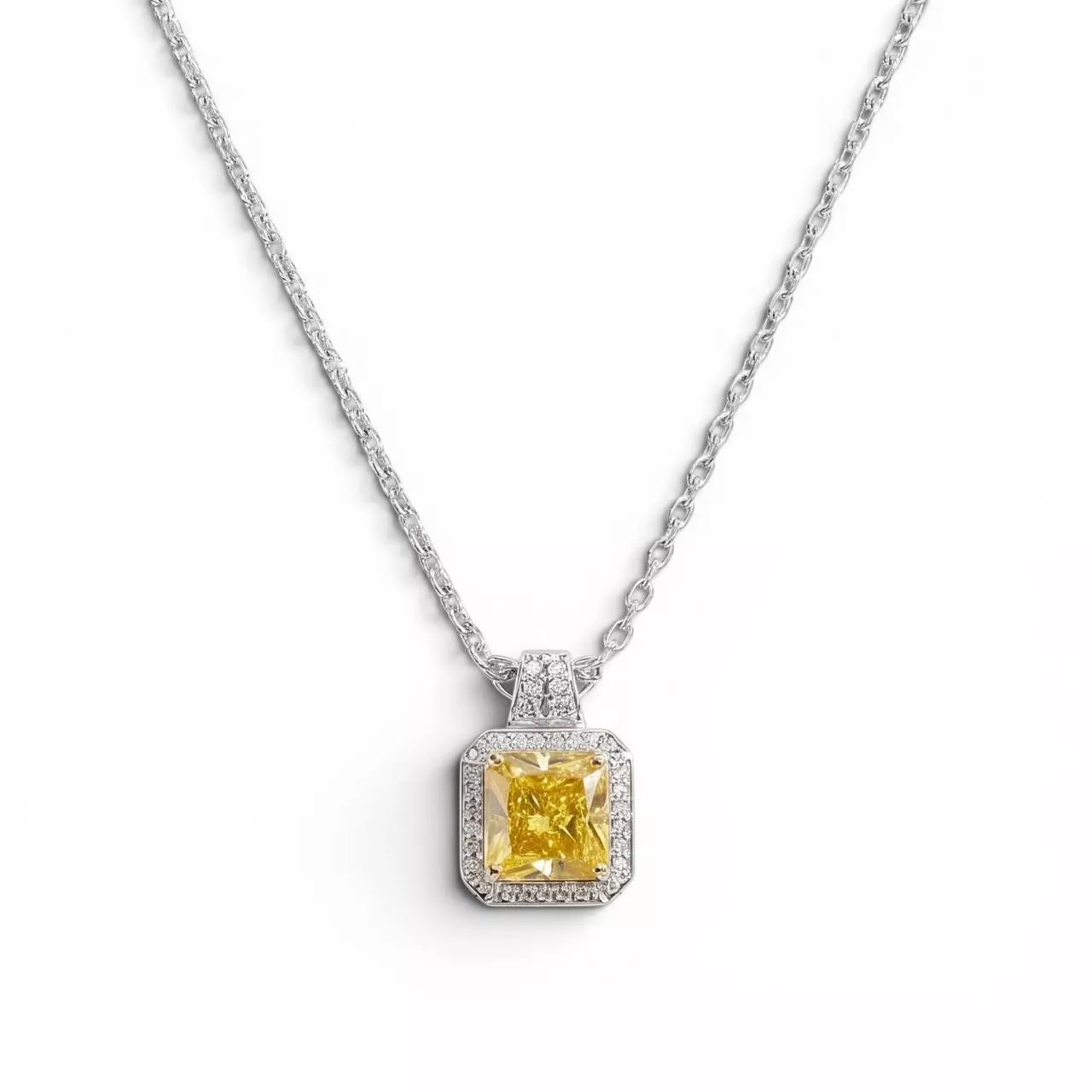 Серебряное колье с фианитами