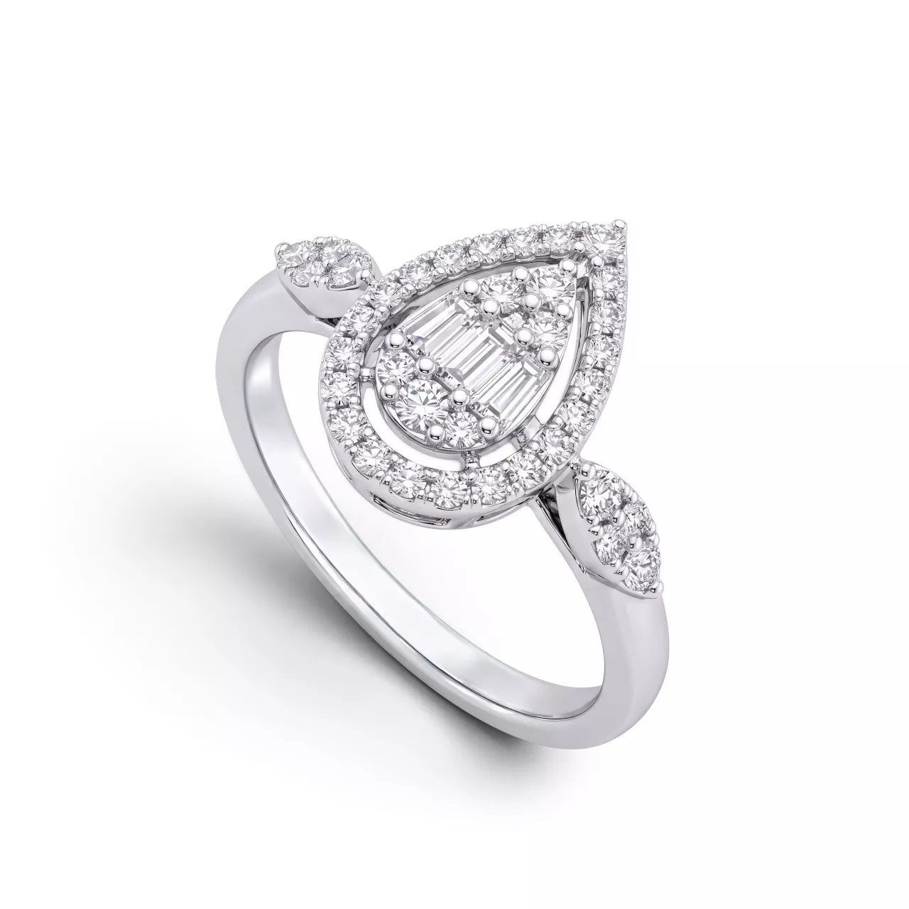 Серебряное кольцо с фианитами