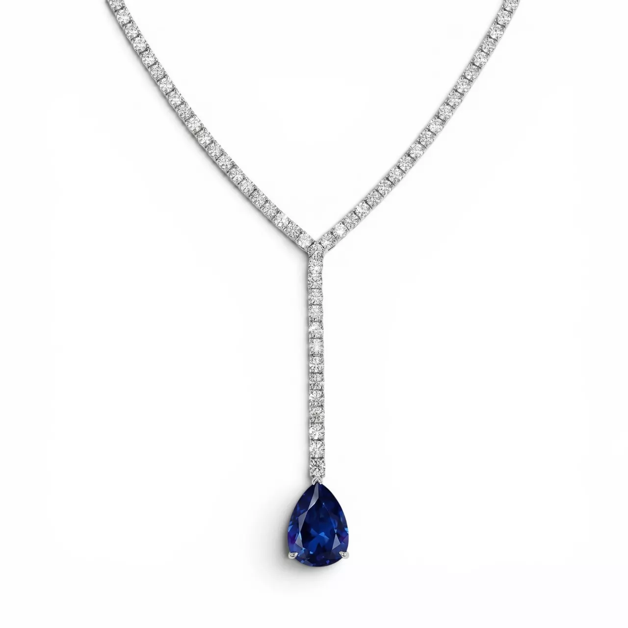 Серебряное колье с фианитами