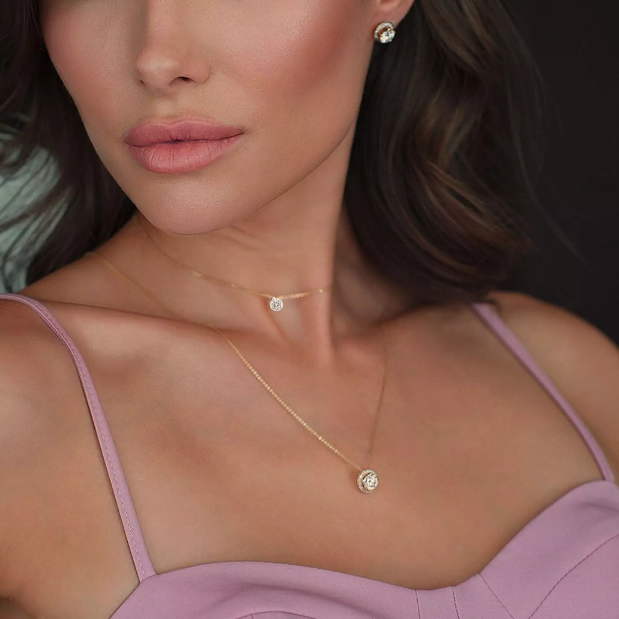 Золотое колье-чокер с подвижным диаллантом 1.0ct