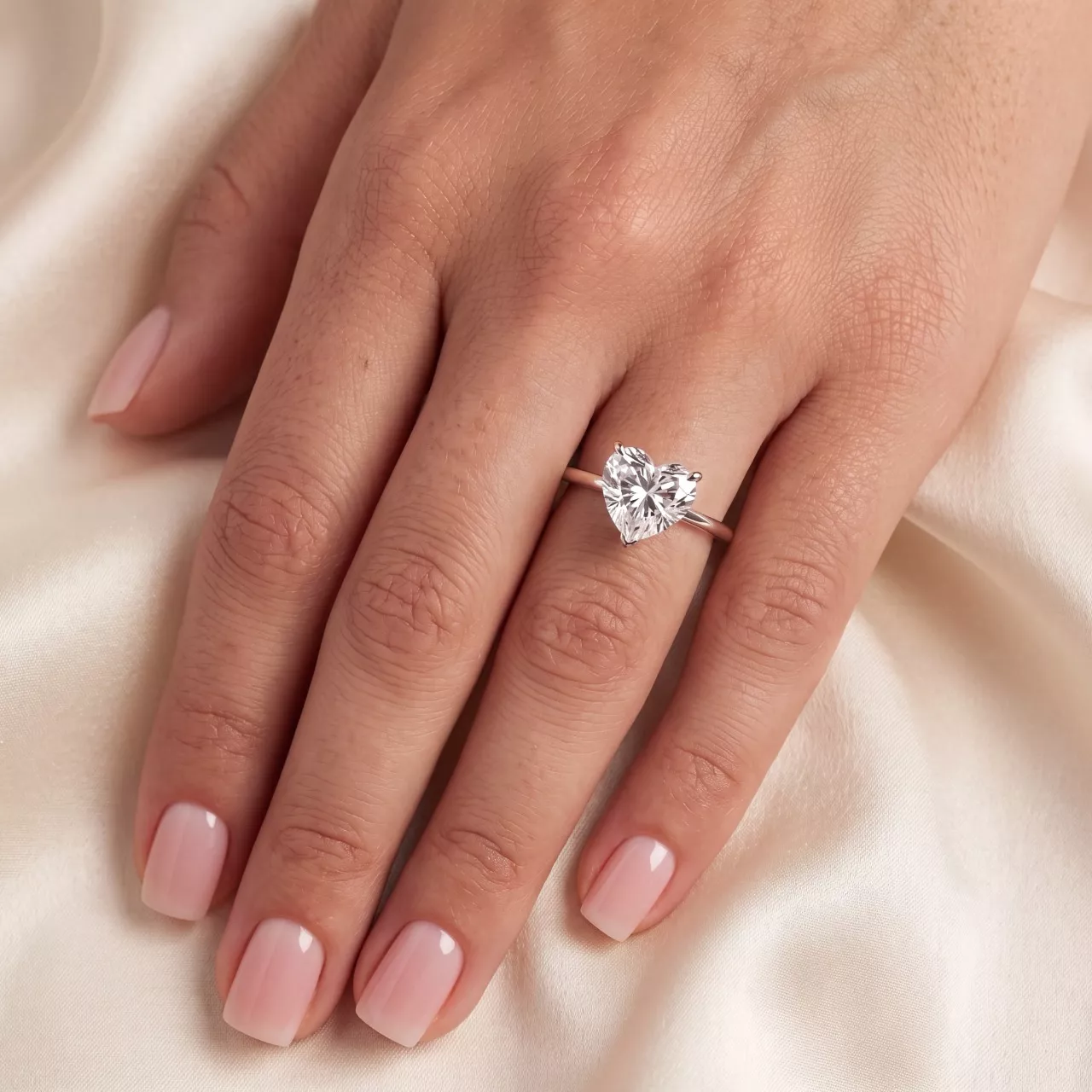 Золотое кольцо с диаллантом 1.5ct огранки "Сердце"