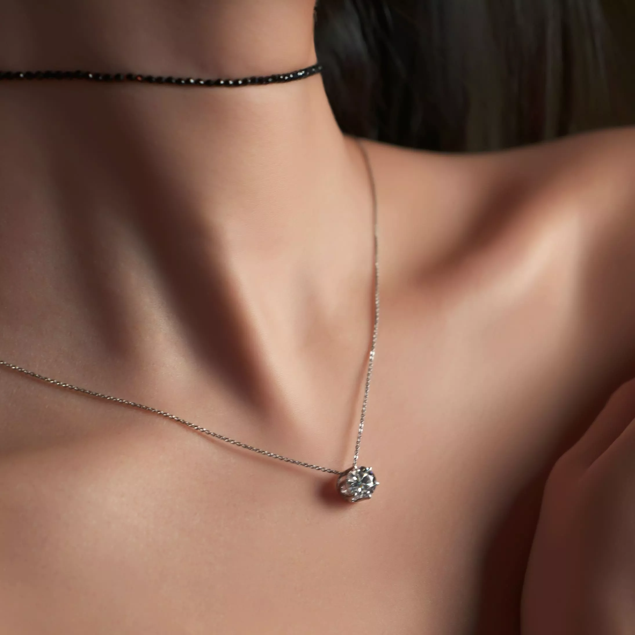 Золотой подвес на цепи с диаллантом 0.5ct