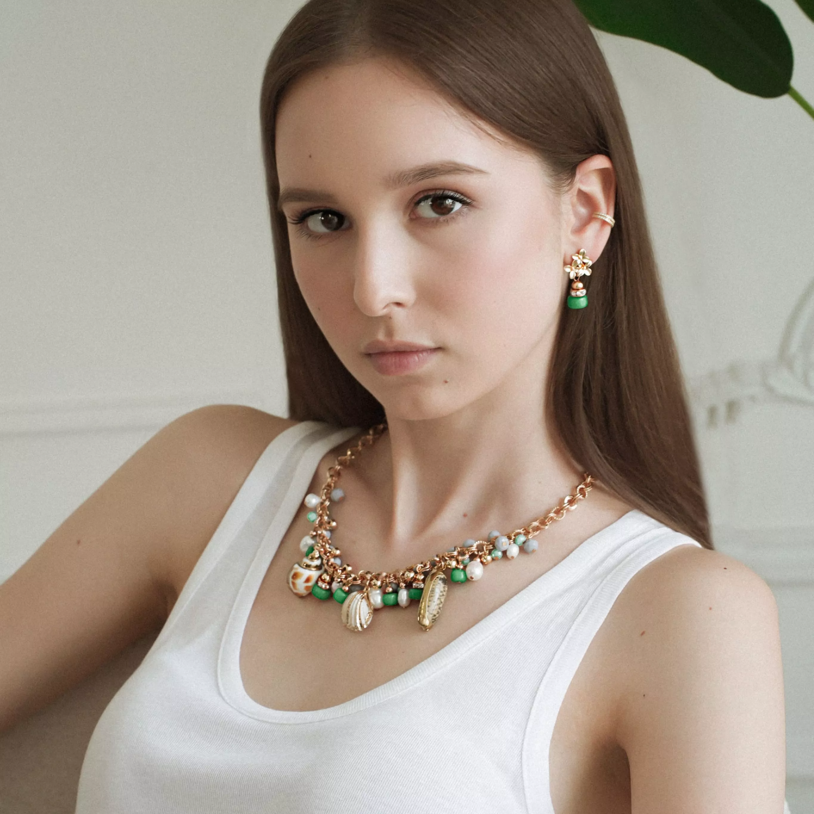 Серьги с фианитами и жадеитом 10E216TU